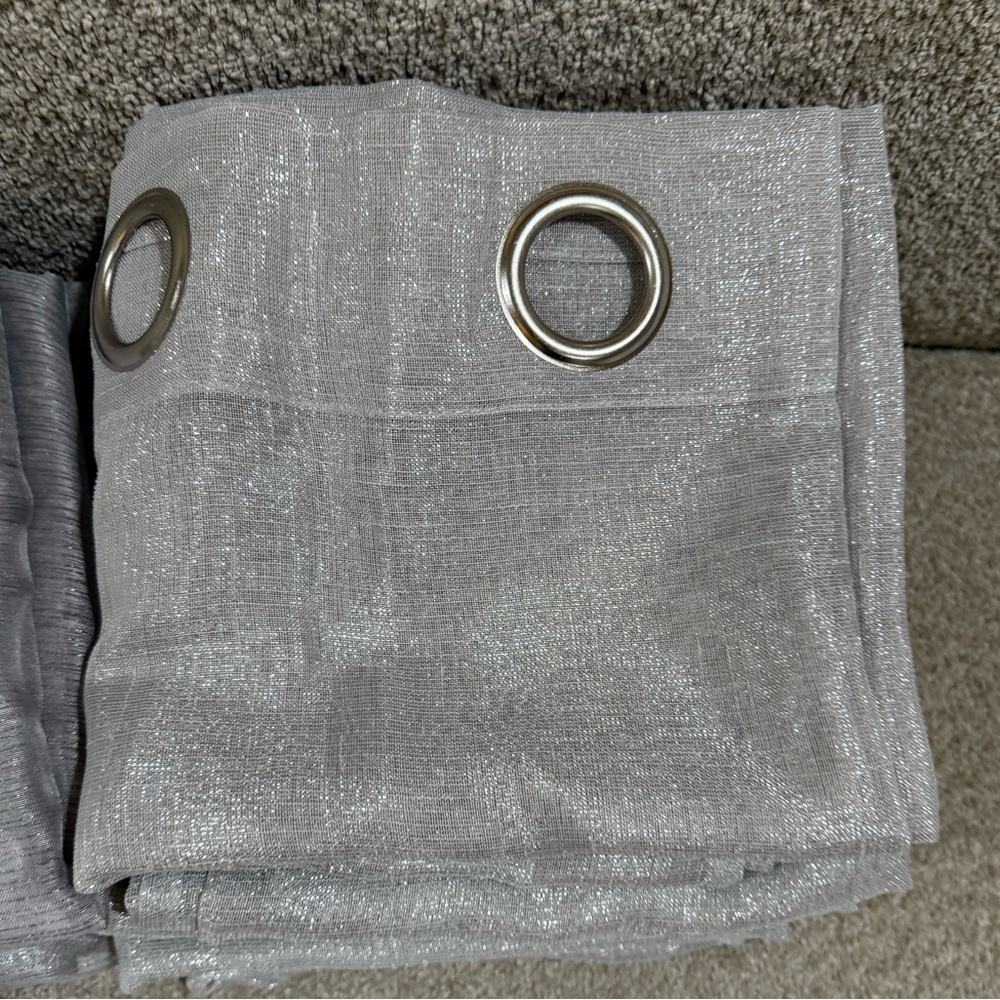 Silver sparkling Grommet Curtains - Picture 6 of 14